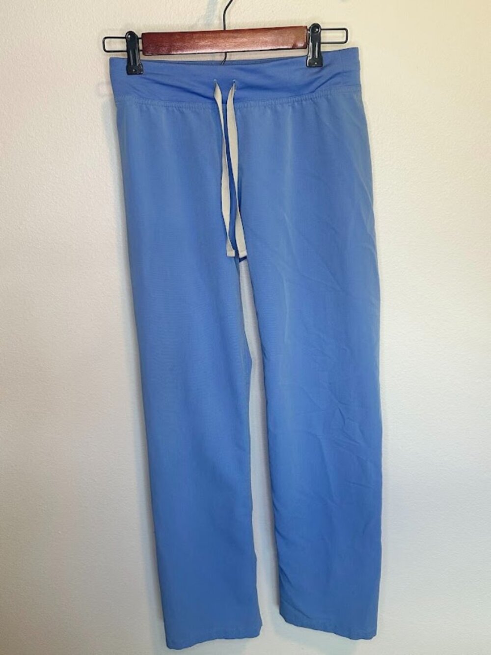 Figs Women's Livingston Basic Straight-Leg Scrub Pant Ceil Blue -XS